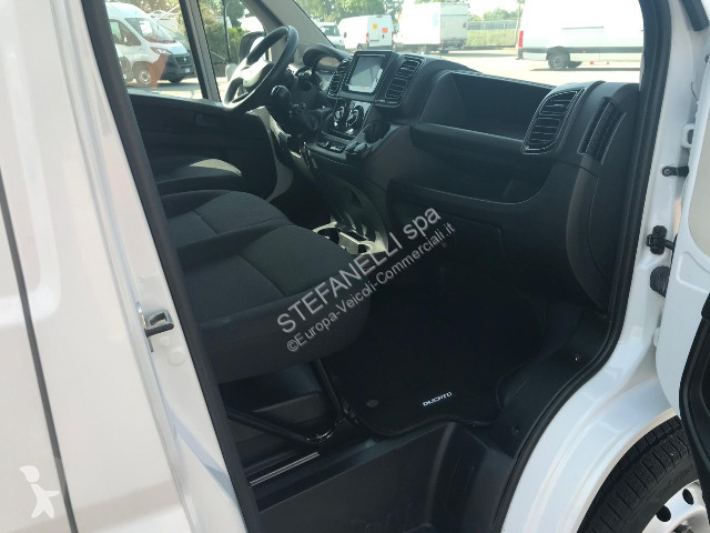 عربة نفعية Fiat Ducato 33 MH2 2.2 mjt3 120cv...