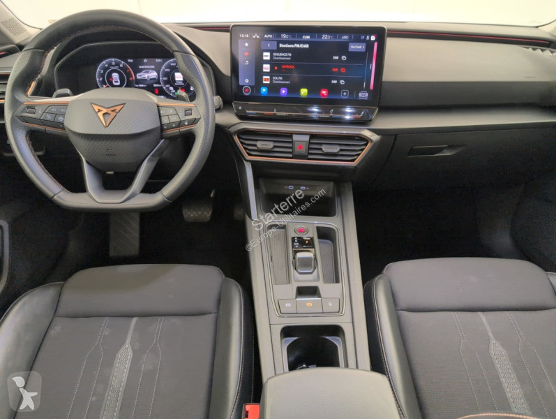 Véhicule utilitaire Cupra  LEON