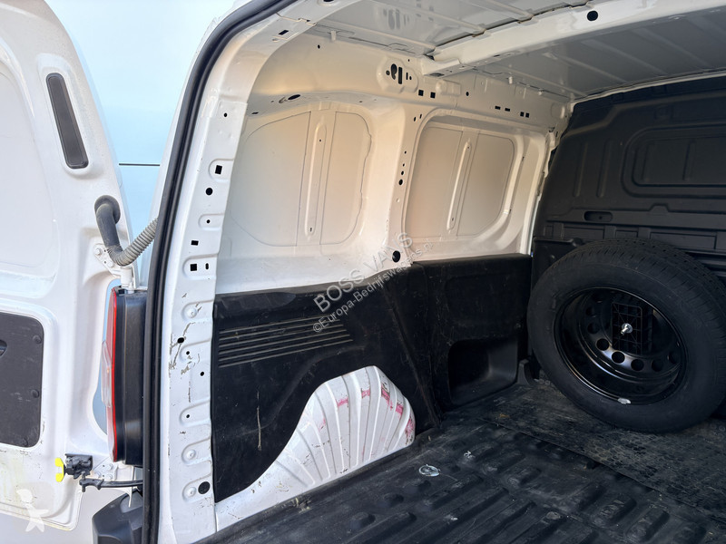 Furgoneta Peugeot 1.5 HDI Dangel 4x4 131PK 4WD...