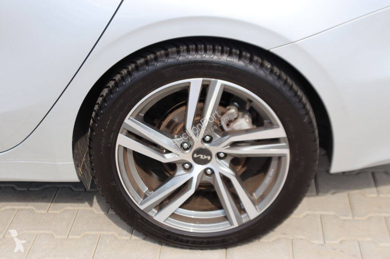 Samochód dostawczy KIA  Ceed