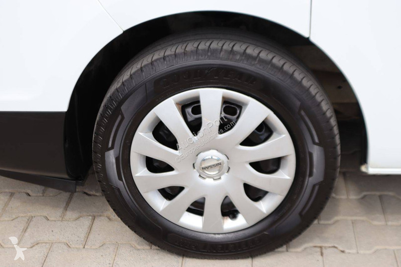 Furgoneta Nissan