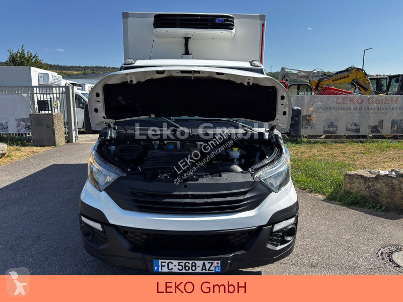 Furgoneta Iveco 35C12 Mit Carrier Xr 350