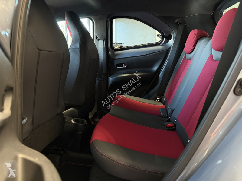 عربة نفعية Toyota AYGO X 1.0 VVT-I 72CH...
