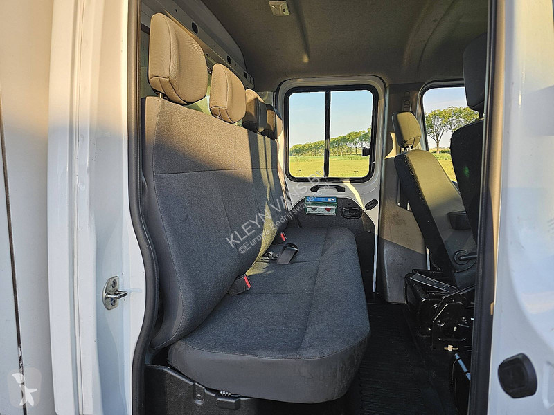 Samochód dostawczy Renault 2.3 DUb.CAB...