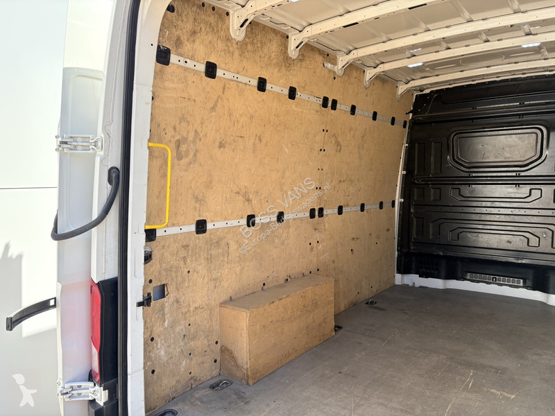 Furgoneta MAN 3.140 2.0 TDI 140PK L3H3 Airco...