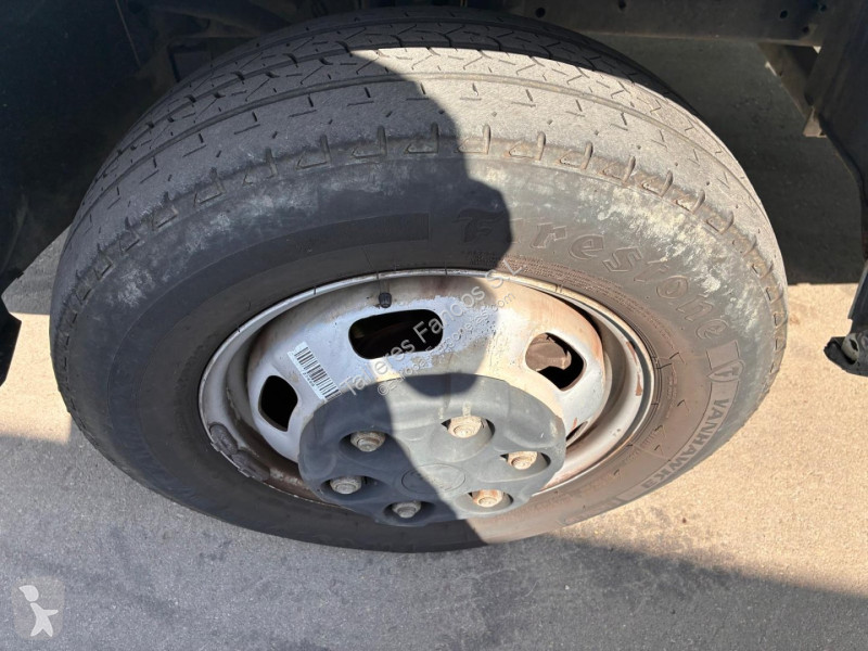 Furgoneta Iveco  35C14 AUTO. CAJA BASCULANTE