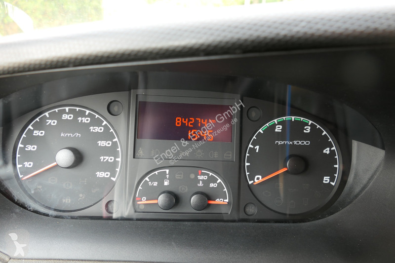 Véhicule utilitaire Iveco Daily 35 S11 C30C...