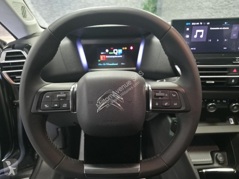 Véhicule utilitaire Citroën C4 X ë-136  E-Séries