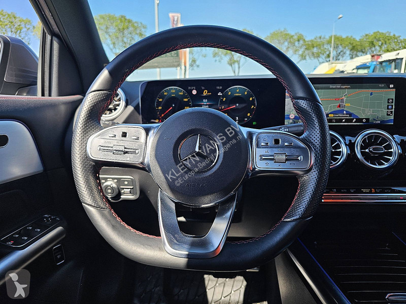 عربة نفعية Mercedes 4Matic AMG Line GLA