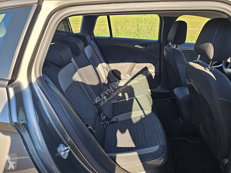 Furgoneta Opel 1.2 Sports Tourer Execut