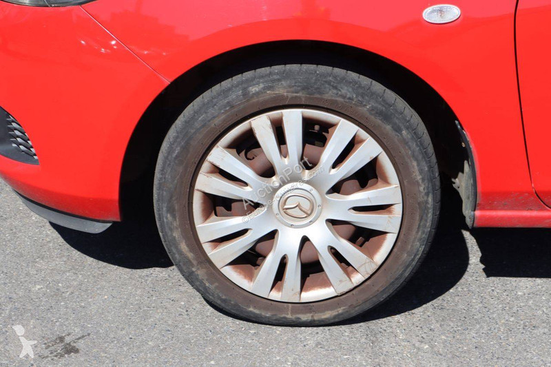 Samochód dostawczy Mazda  2