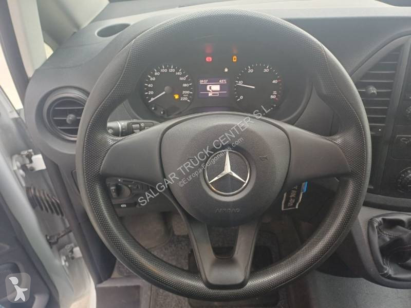 عربة نفعية Mercedes