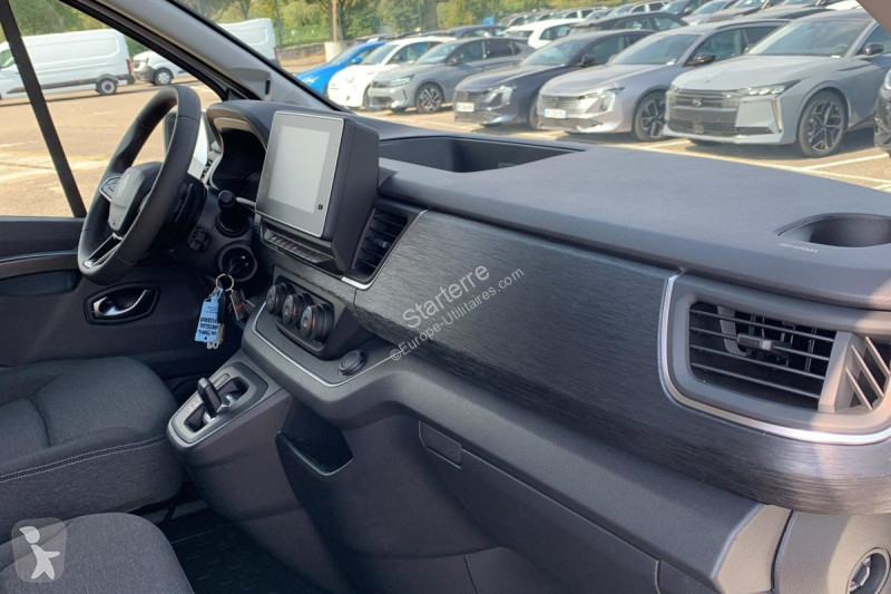 Véhicule utilitaire Renault  TRAFIC FOURGON