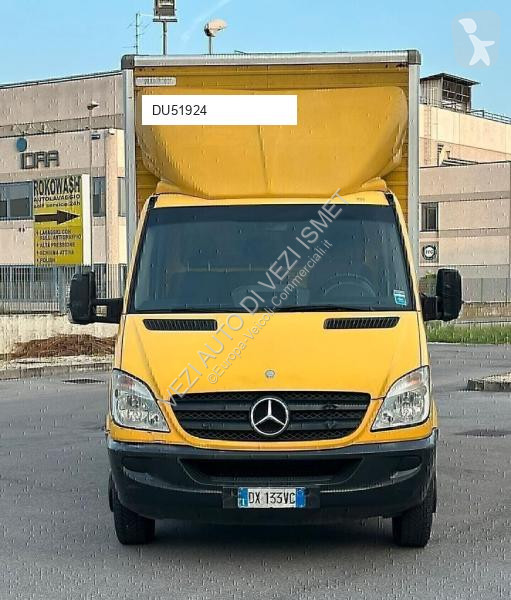 عربة نفعية Mercedes
