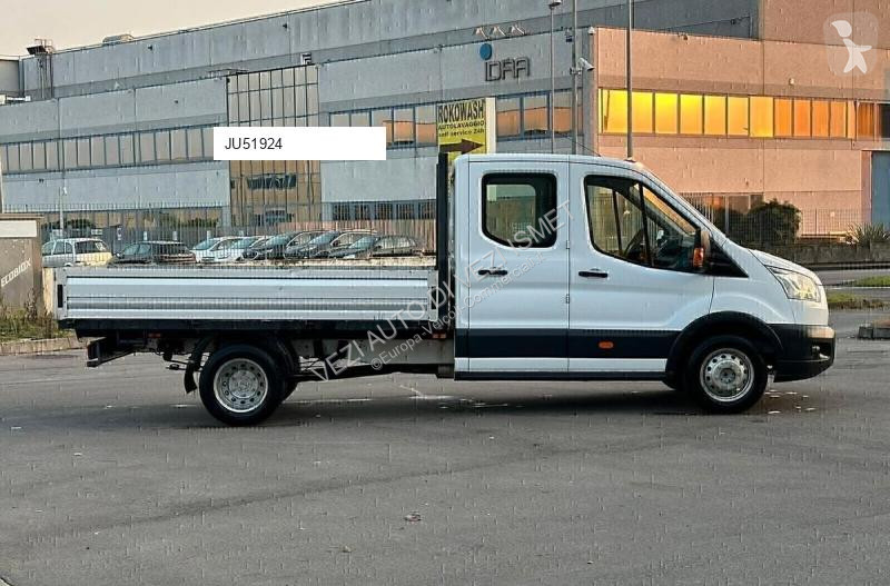 Véhicule utilitaire Ford