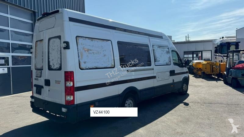 Samochód dostawczy Iveco 35S18 a