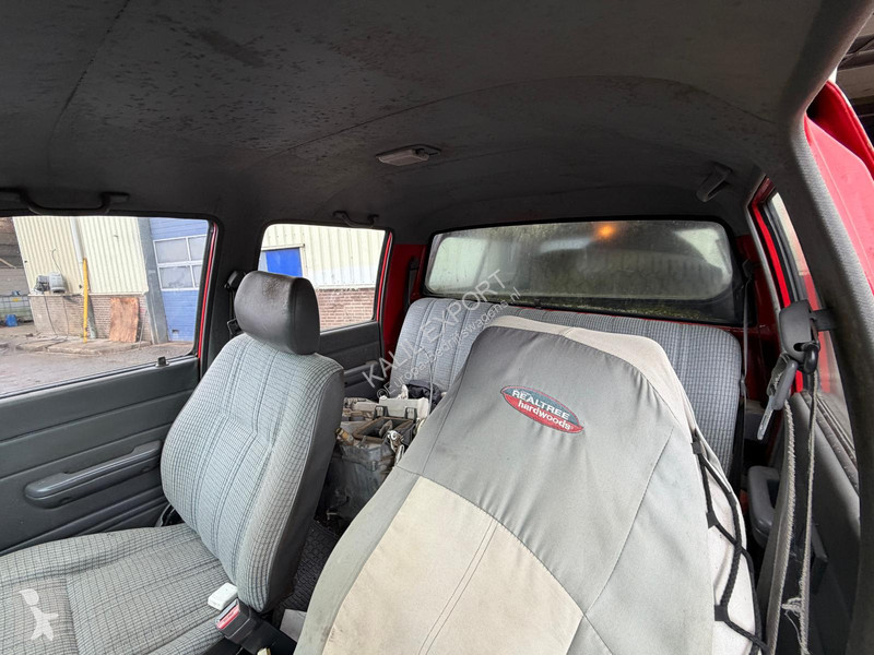 Toyota 4x4 4DW - 5 Seats - Manual Gearbox - 2.4...