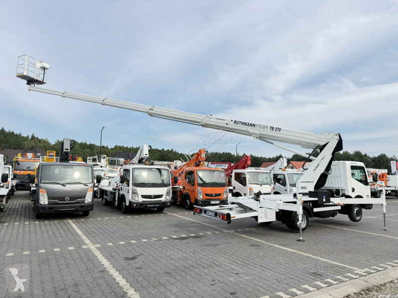 Véhicule utilitaire Nissan
