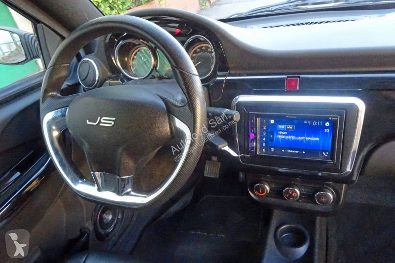 عربة نفعية Ligier JS 50 BVA