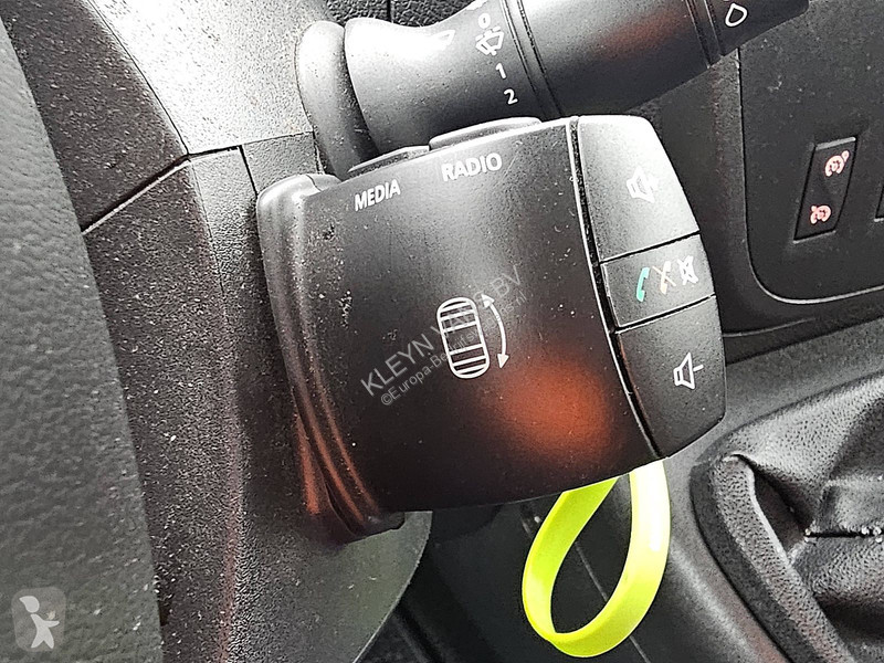 Véhicule utilitaire Renault 2.3 Open-Laadbak XXL!