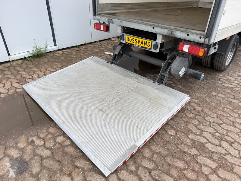Autoutilitară Iveco 35C16 3.0 160PK Laadklep...