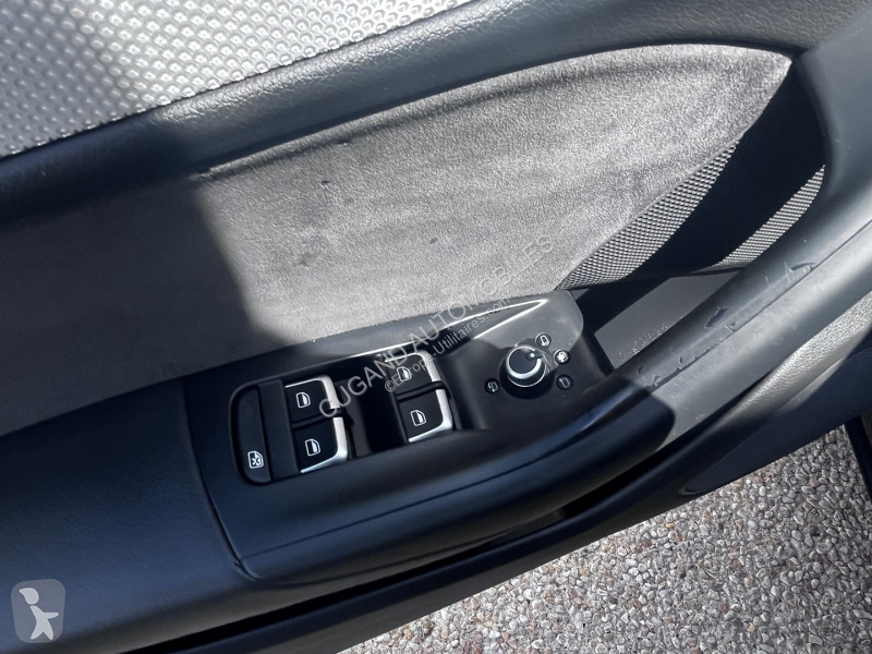 Véhicule utilitaire Audi Q3 2.0 TDI 184CH S...