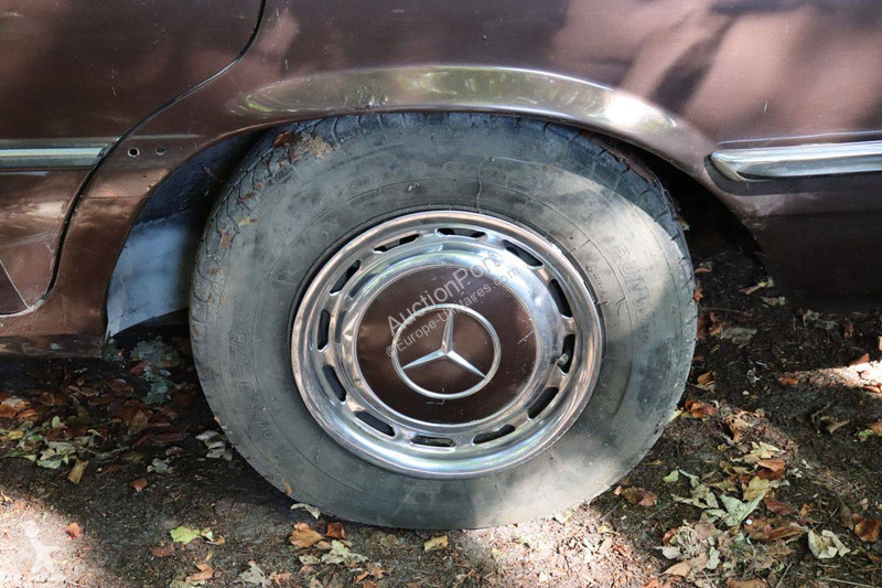 Véhicule utilitaire Mercedes SEL