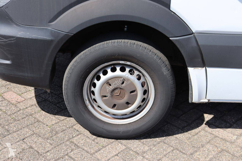 Véhicule utilitaire Mercedes 310 CDI