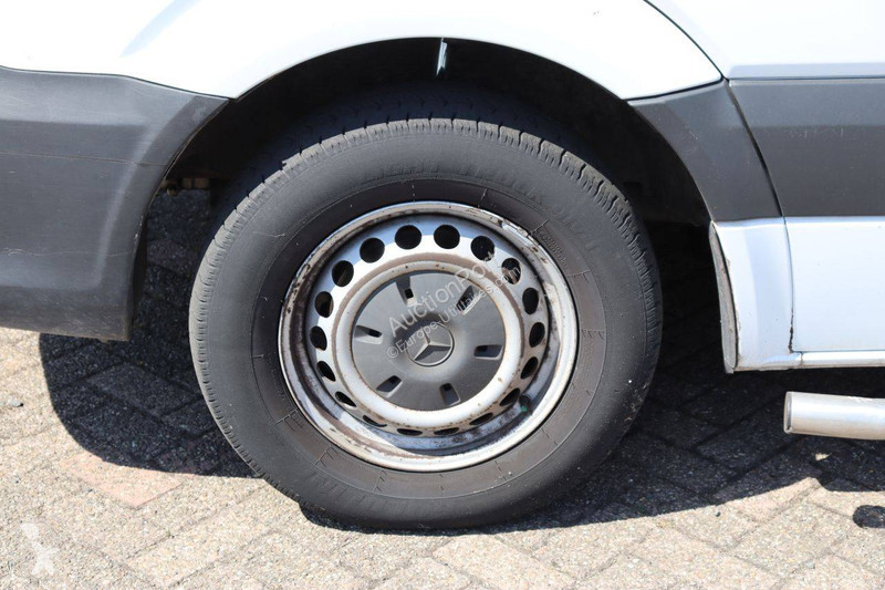 Véhicule utilitaire Mercedes 310 CDI