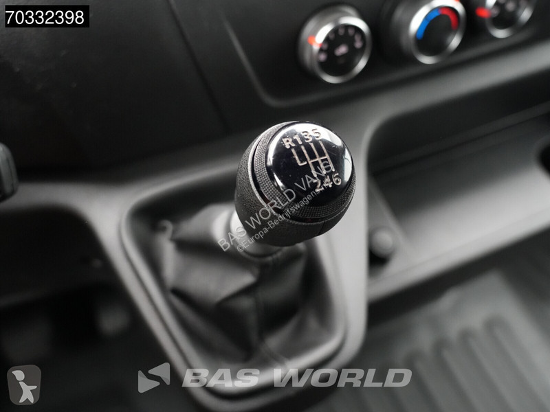 Bedrijfswagen Renault L2H2 Trekhaak APK 02/2027...