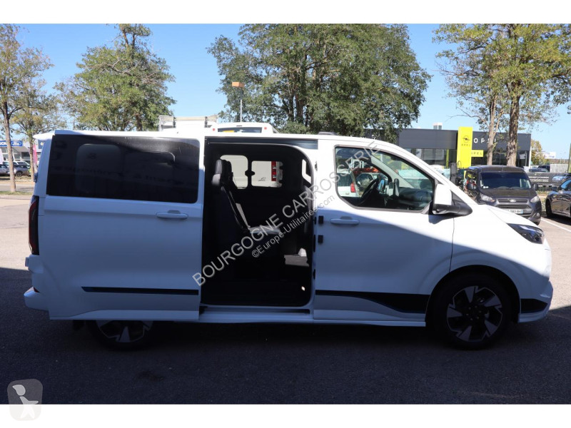 Véhicule utilitaire Ford