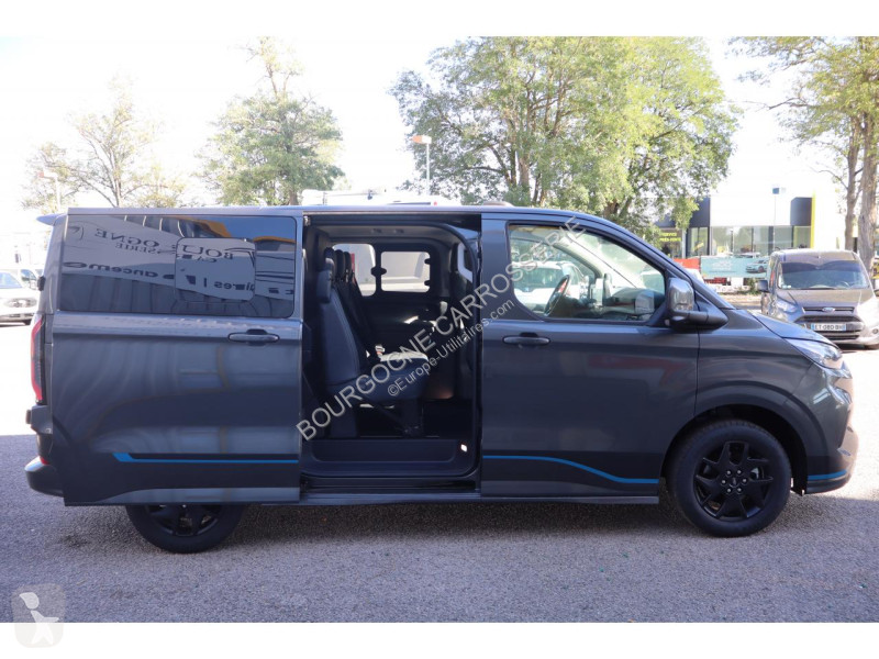 Véhicule utilitaire Ford