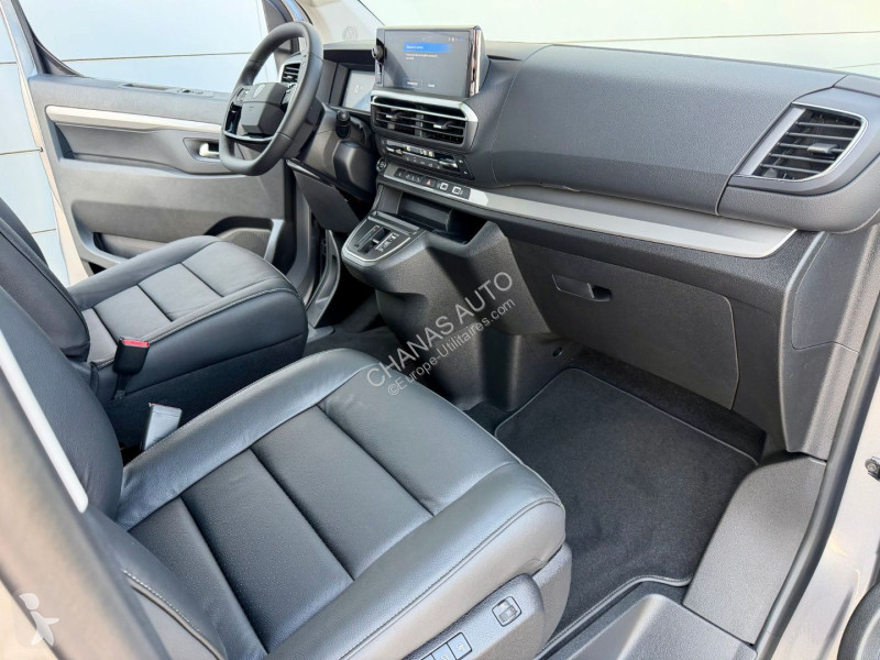 Véhicule utilitaire Peugeot XL 2.2 Diesel 180...
