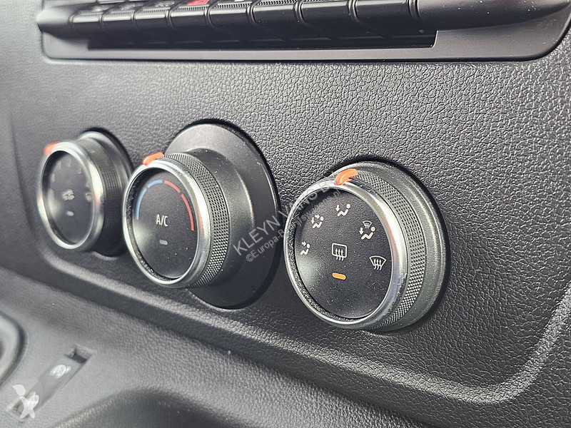 Bedrijfswagen Renault 2.3 Bakwagen Laadklep!