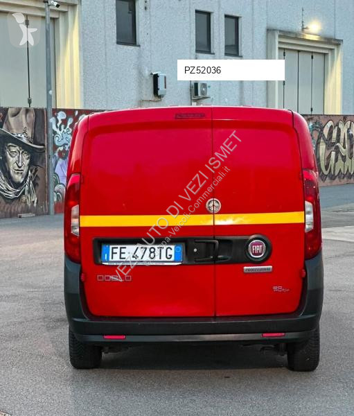 Véhicule utilitaire Fiat doblo