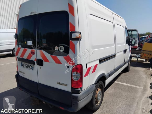 Véhicule utilitaire