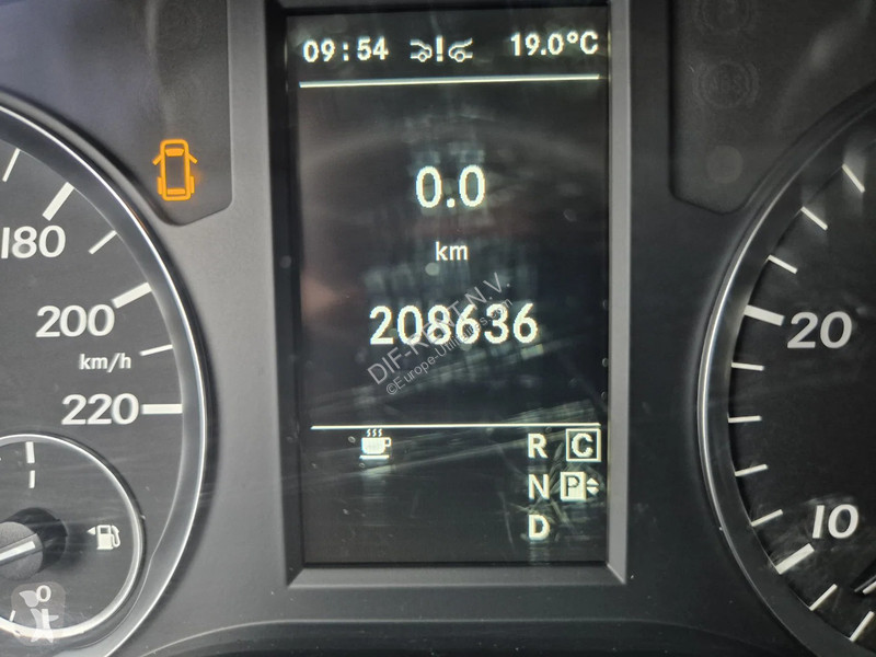Véhicule utilitaire Mercedes Vito