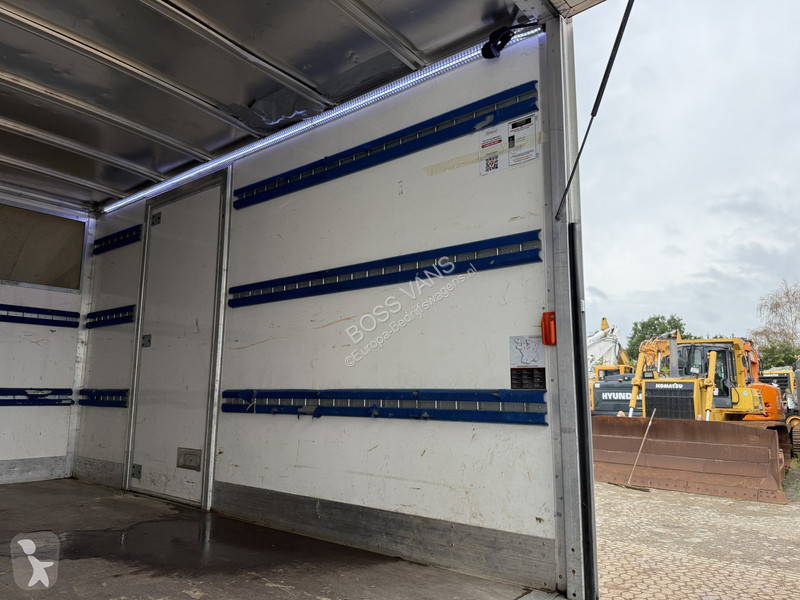 Véhicule utilitaire Mercedes 515 1.9 CDI 150PK...