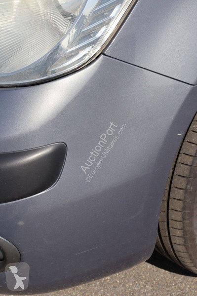 Furgoneta Nissan