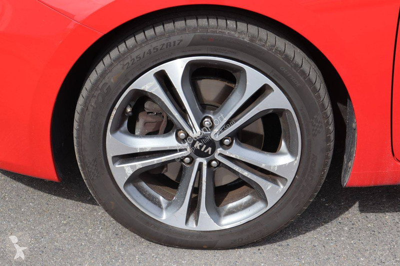 Véhicule utilitaire KIA  cee'd