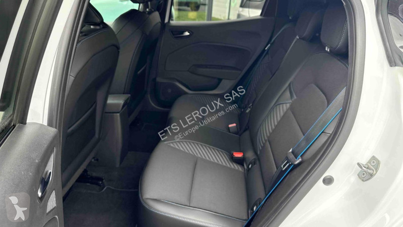 Véhicule utilitaire Renault CLIO V