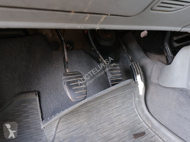 Véhicule utilitaire Renault 4X4