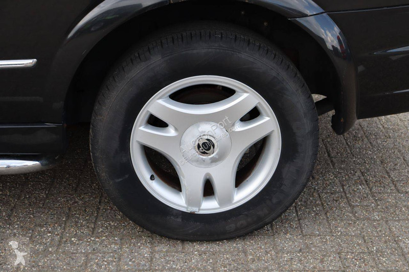 Véhicule utilitaire Ssangyong M200 2WD AUT. HR