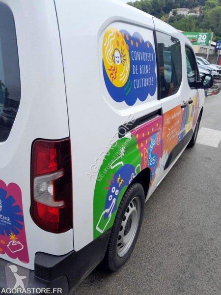 Véhicule utilitaire Citroën BERLINGO