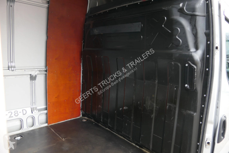 Bedrijfswagen Iveco 40C180 | L2H2 | Double...
