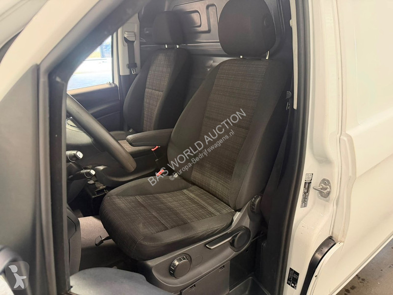 Véhicule utilitaire Mercedes Lang Vito