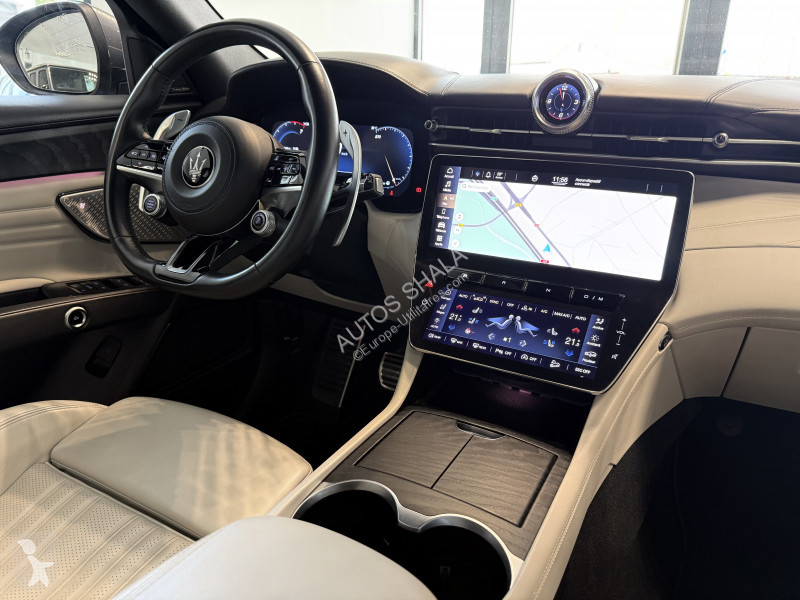 Véhicule utilitaire Maserati GRECALE 2.0 L4...
