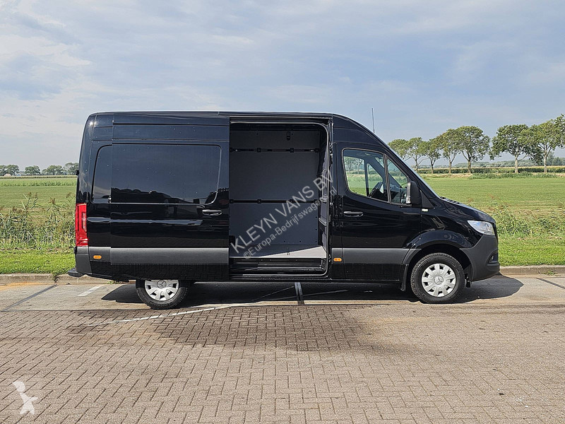 Véhicule utilitaire Mercedes 317 L2H2 Mbux Navi AC