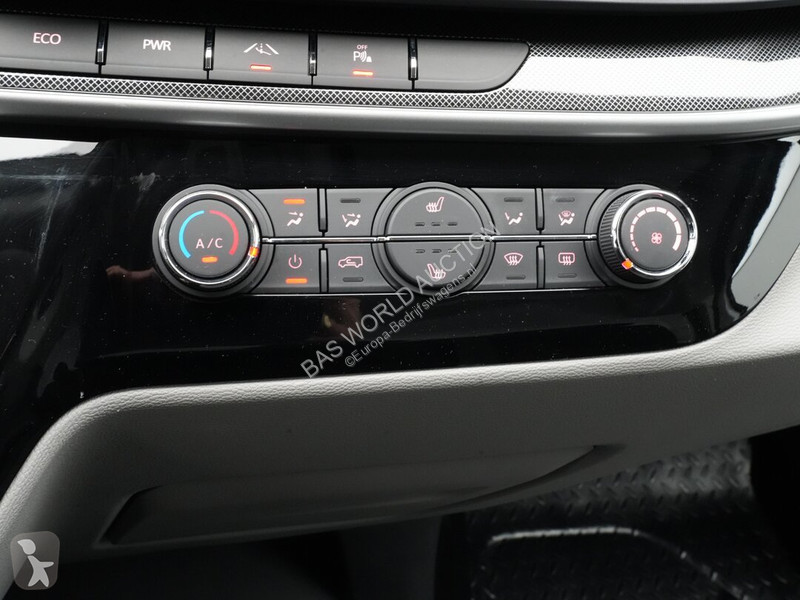 Véhicule utilitaire Maxus e 9 e 9