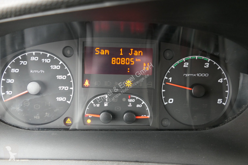 Véhicule utilitaire Iveco Daily 35 S11 C30C...